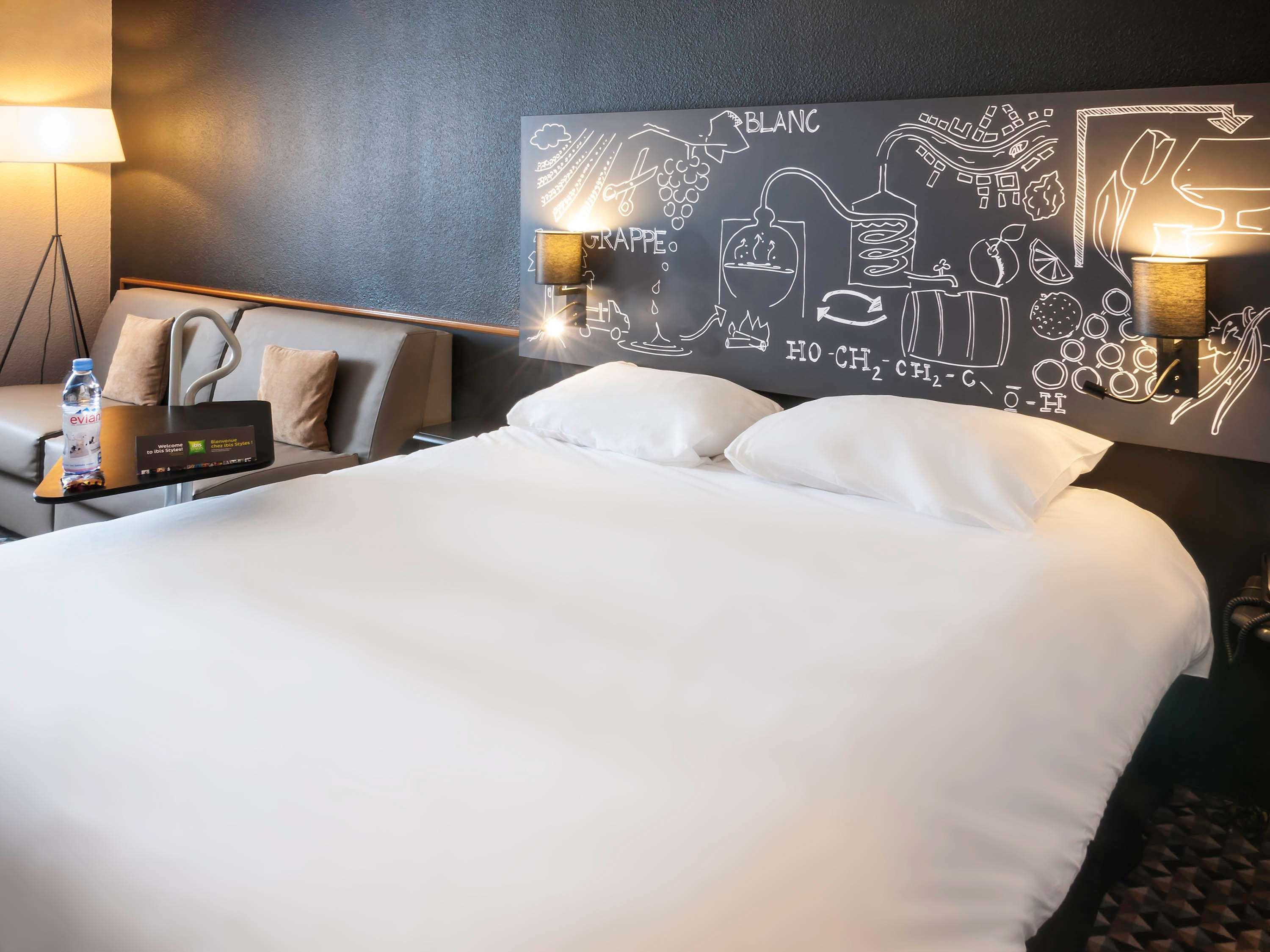Ibis Styles Cognac Hotell Châteaubernard Eksteriør bilde