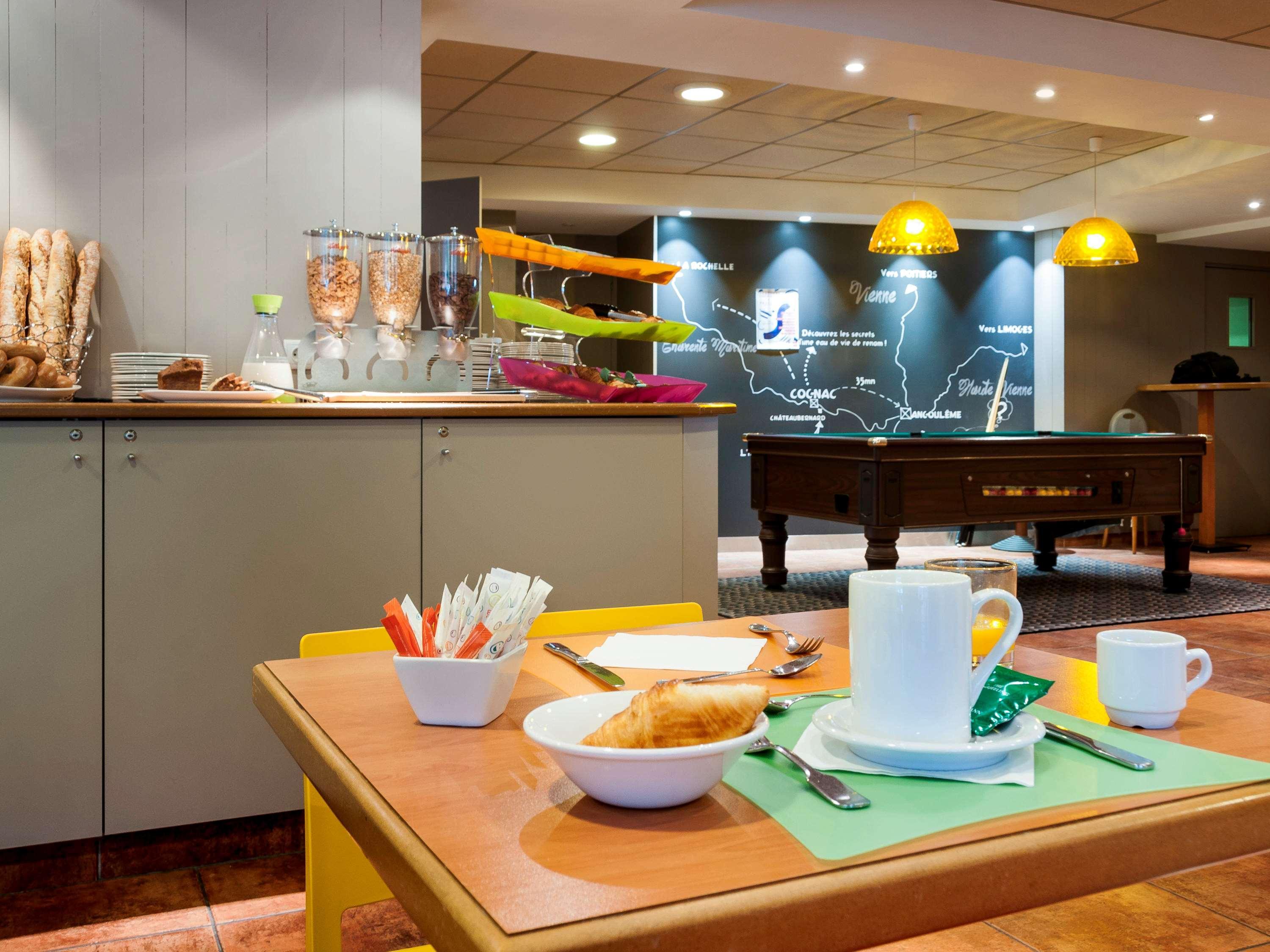Ibis Styles Cognac Hotell Châteaubernard Eksteriør bilde