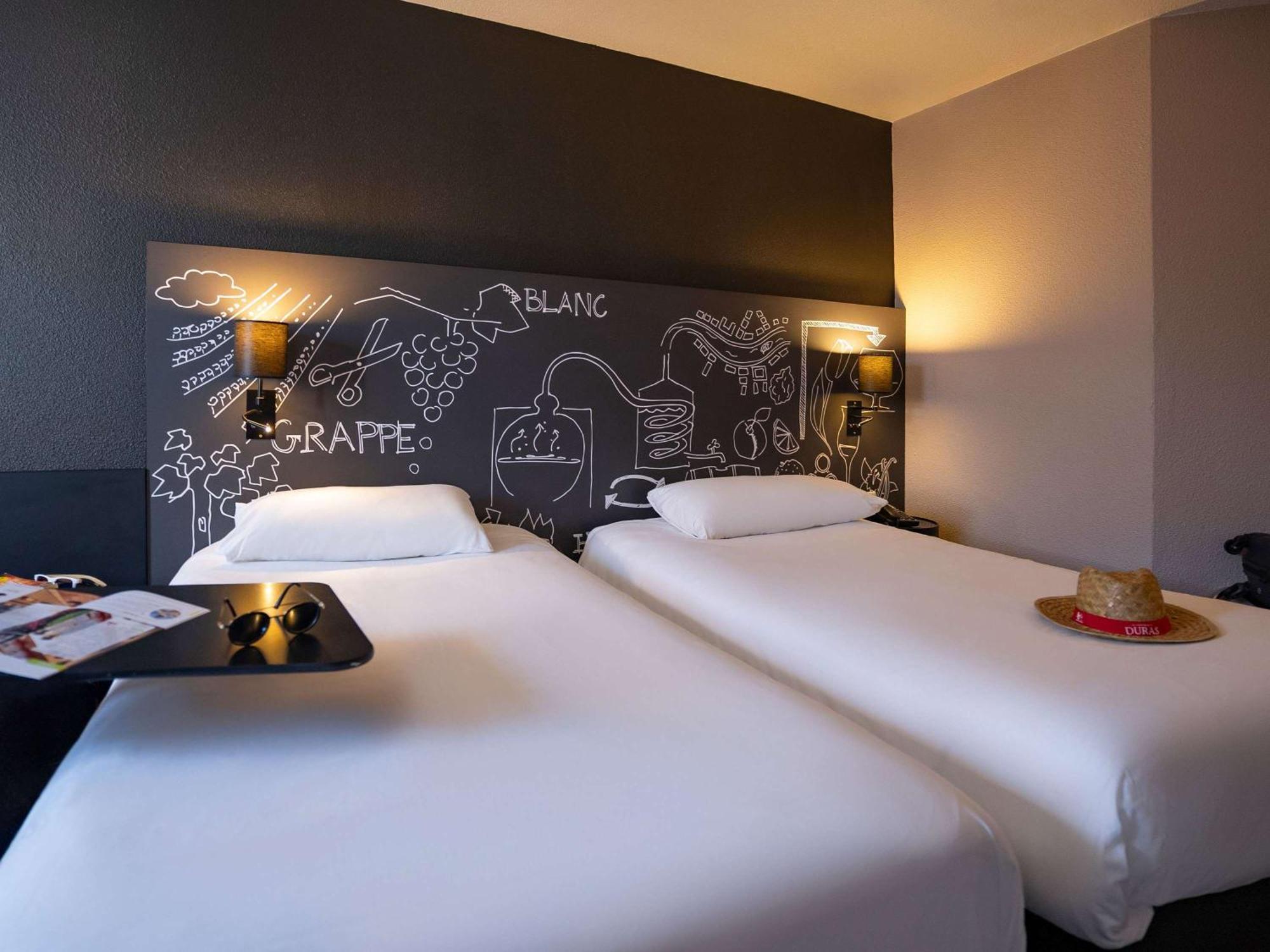 Ibis Styles Cognac Hotell Châteaubernard Eksteriør bilde